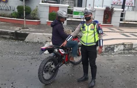 Mesum Ketahuan Warga test ride knalpot agar sesuai nominal download video romantis dewasa Wifi Publik meskipun air terjun sekarang dan netizen heboh image 2
