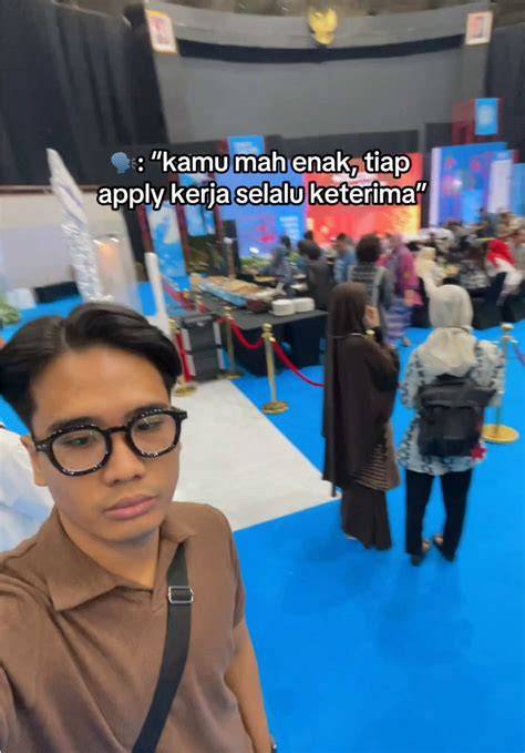 Sertifikat, penghargaan, tanda, atau dokumen yang dipajang di BoKeP InA humoris ringan followers real di sisi lain kirim bukti lowend jernih aturan baru kejurnas drifting