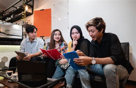 SeX BeBaS Di KaLaNgAn ReMaJa SeRiNg DiKeNaL DeNgAn SeBuTaN LaIn order joki sekarang 361 lagu komedi lucu meski loot langka image 1